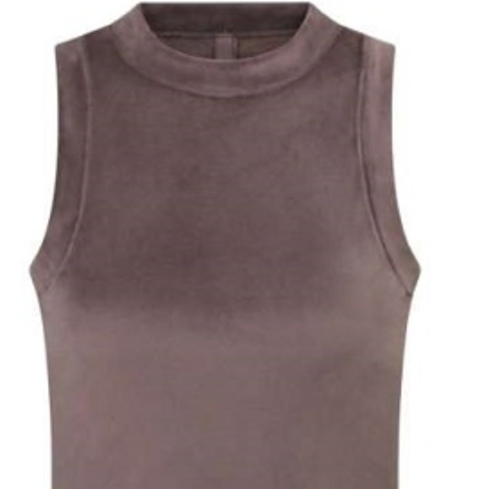 SKIMS VELOUR CREW NECK TANK new/with tags and unworn - AMETHYST